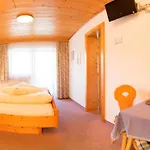 Bed & Breakfast Haus Elisabeth 3*